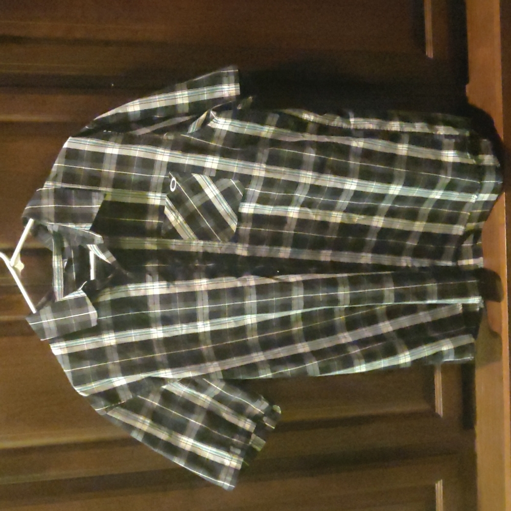 Oakley short sleeve button down men XL black